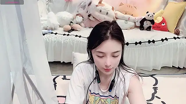 AKiKi711 online show from July 29, 4:43 am