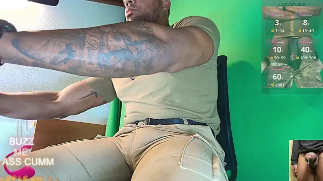 Snapshot of hot_black3 chatting on July 7, 1:48 pm hot black3 online show from July 7, 1:48 pm