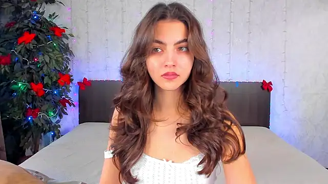 Milana Crystal  online show from January 28, 8:25 am