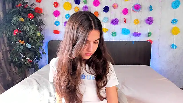 Milana Crystal  online show from March 13, 11:30 am