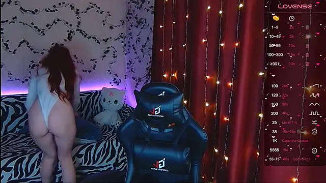 Snapshot of Sidney_blush chatting on January 28, 3:57 pm Sidney blush online show from January 28, 3:57 pm