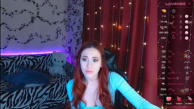 Snapshot of Sidney_blush chatting on February 5, 3:34 am Sidney blush online show from February 5, 3:34 am