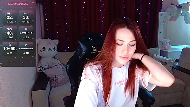 Snapshot of Sidney_blush chatting on December 15, 9:57 am Sidney blush online show from December 15, 9:57 am