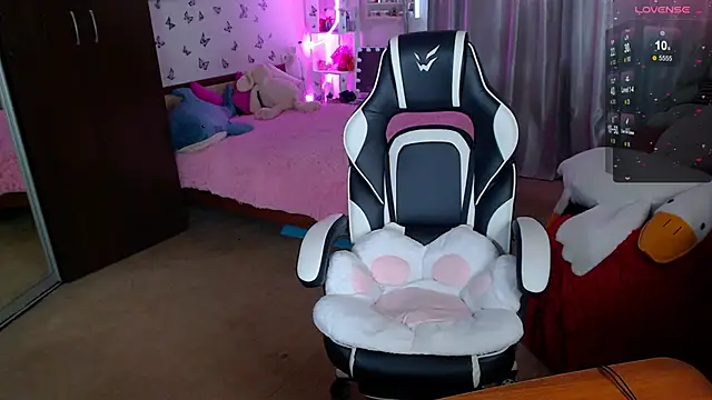 Sidney blush online show from February 27, 4:45 am