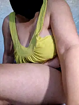 Snapshot of eylimeme chatting on September 23, 8:39 am eylimeme online show from September 23, 8:39 am