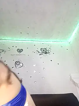 Snapshot of anndreapds chatting on February 26, 1:21 am anndreapds online show from February 26, 1:21 am