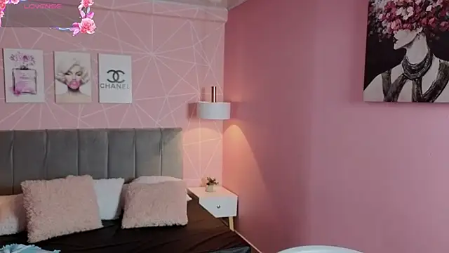 Snapshot of zara__sweet chatting on June 27, 3:17 pm zara sweet online show from June 27, 3:17 pm