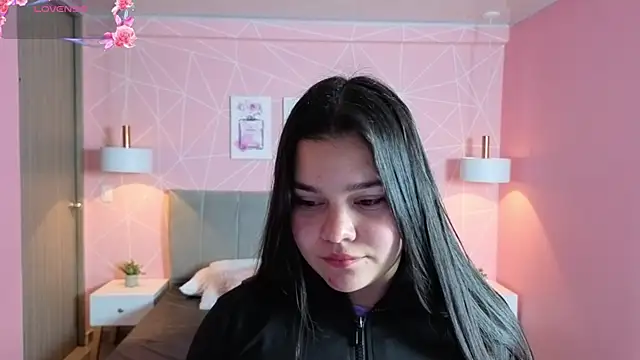 Snapshot of zara__sweet chatting on July 10, 3:03 pm zara sweet online show from July 10, 3:03 pm