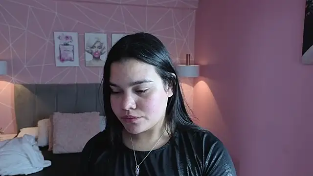Snapshot of zara__sweet chatting on July 21, 3:25 pm zara sweet online show from July 21, 3:25 pm