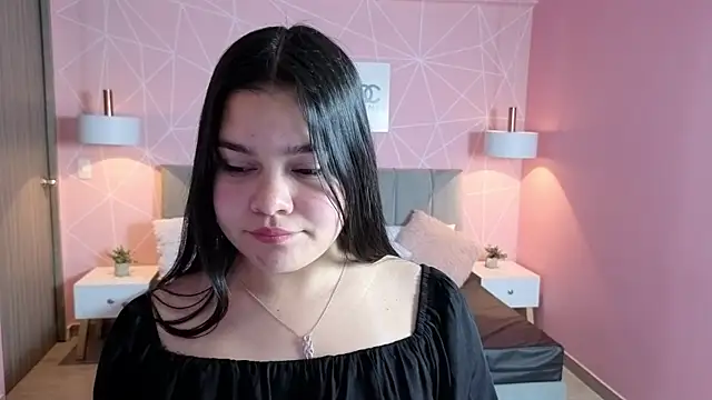 Snapshot of zara__sweet chatting on July 29, 3:32 pm zara sweet online show from July 29, 3:32 pm