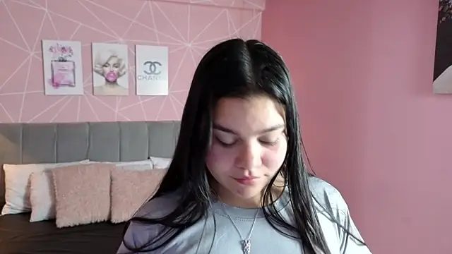 Snapshot of zara__sweet chatting on July 30, 4:06 pm zara sweet online show from July 30, 4:06 pm