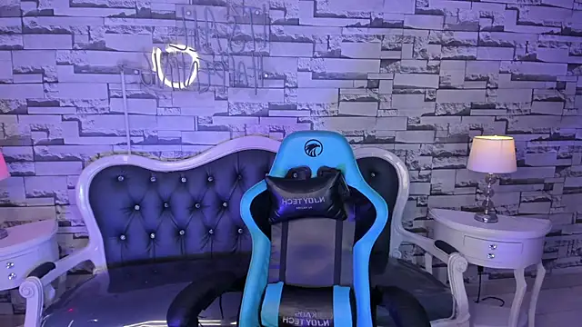 Snapshot of carlie_mayer_v chatting on December 20, 10:49 am carlie mayer v online show from December 20, 10:49 am