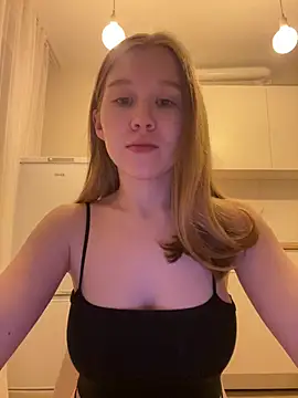 Eva Weyne online show from February 4, 10:04 pm