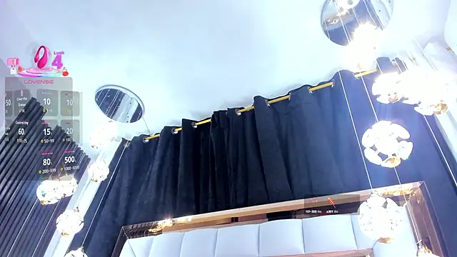 SarayRoyse online show from September 12, 7:36 pm