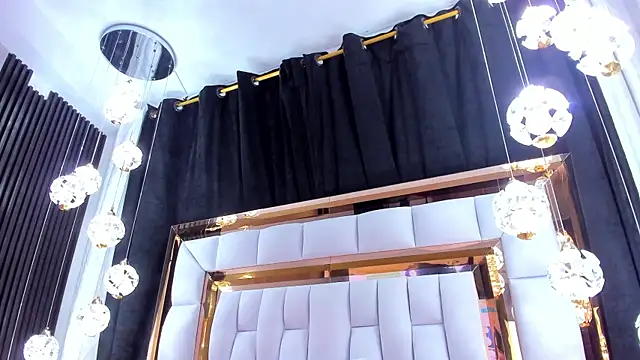 SarayRoyse online show from January 16, 7:29 pm