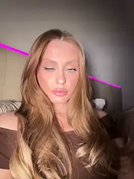 Sweet  Milly online show from April 28, 6:35 pm