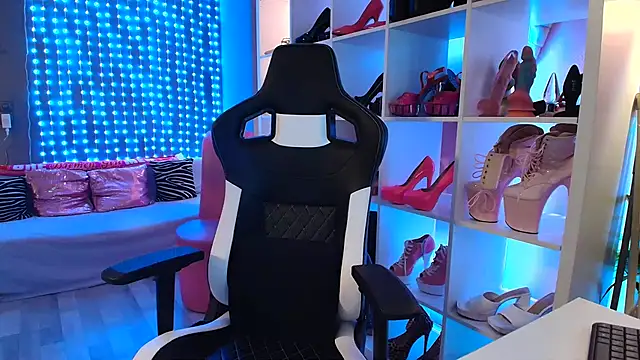 MariellaSun  online show from March 11, 5:27 am