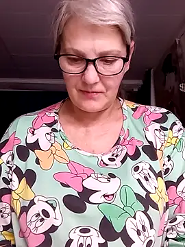 irinamaux online show from June 16, 5:21 am