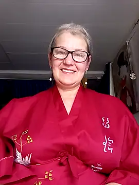 irinamaux online show from June 17, 6:49 am