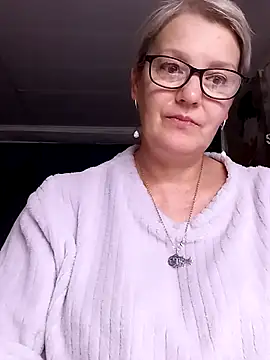 irinamaux online show from June 26, 5:23 am