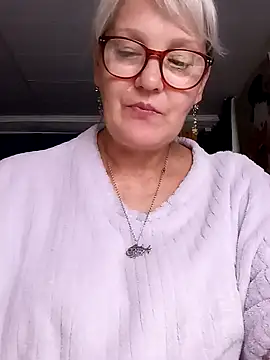 irinamaux online show from July 21, 9:22 am