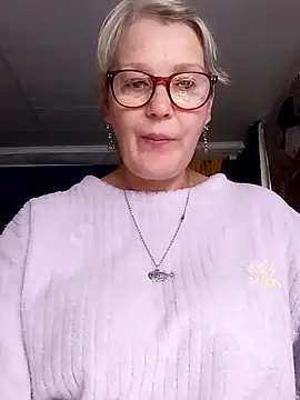 irinamaux online show from July 22, 7:11 am