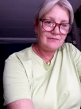 irinamaux online show from August 1, 5:07 am