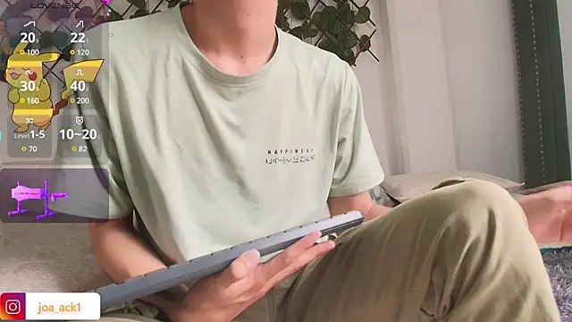 Levii Ackermann online show from February 10, 3:10 pm