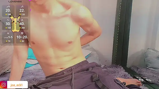 Levii Ackermann online show from February 22, 7:25 pm