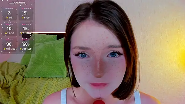 Snapshot of lexxxxxxi chatting on February 14, 6:37 pm lexxxxxxi online show from February 14, 6:37 pm