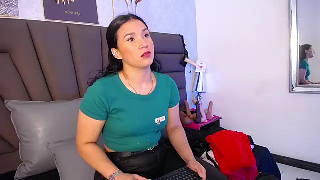 Snapshot of Sofi_Perez_ chatting on May 21, 11:17 am Sofi Perez online show from May 21, 11:17 am