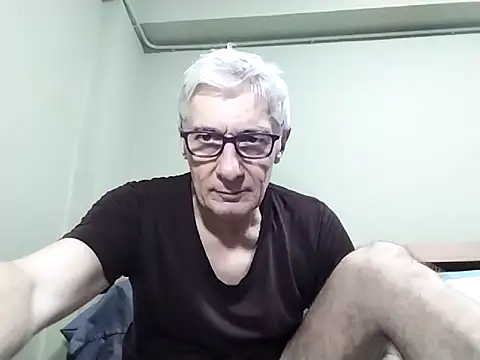 BIGUNCUTHARDCOCK online show from November 17, 1:44 am