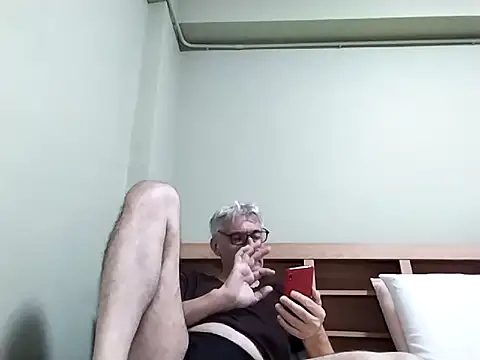 BIGUNCUTHARDCOCK online show from January 11, 2:44 pm