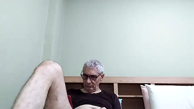 BIGUNCUTHARDCOCK online show from January 19, 2:59 am