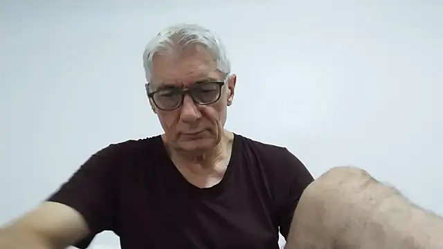 BIGUNCUTHARDCOCK online show from June 13, 11:57 pm