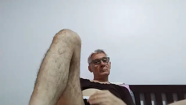BIGUNCUTHARDCOCK online show from June 25, 7:35 am
