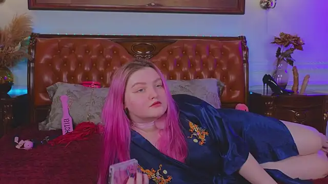 Snapshot of Unholy_Lady chatting on February 7, 12:28 pm Unholy Lady online show from February 7, 12:28 pm