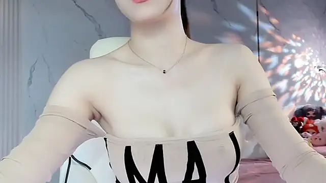 Luli-bae online show from December 31, 3:34 am