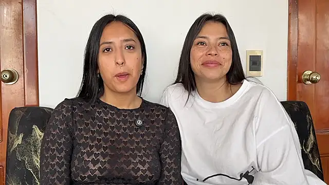 Snapshot of 2SummerLove1 chatting on January 17, 2:55 pm 2SummerLove1 online show from January 17, 2:55 pm