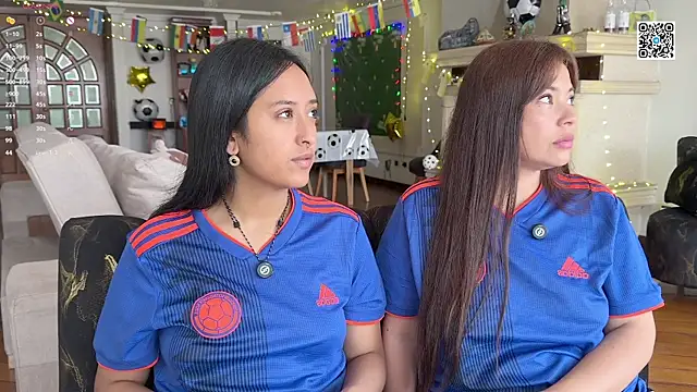 2SummerLove1 online show from June 20, 2:20 pm