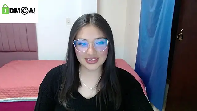 phoenixxxx777 online show from March 10, 3:17 pm