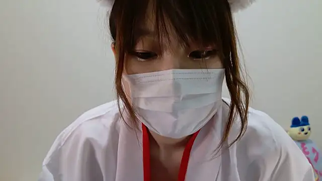 Snapshot of hi---chan- chatting on January 4, 3:50 am hi---chan- online show from January 4, 3:50 am