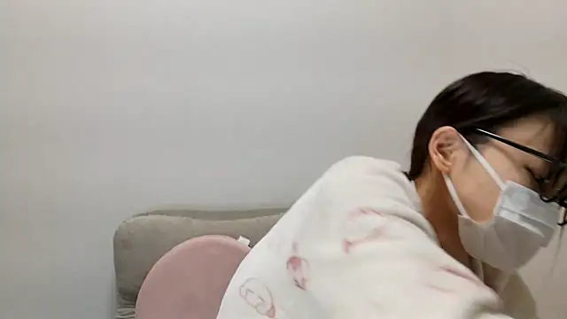 Snapshot of hi---chan- chatting on January 30, 8:21 pm hi---chan- online show from January 30, 8:21 pm