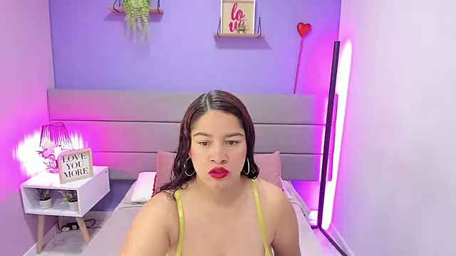 Alicebrooks  online show from February 5, 12:54 pm