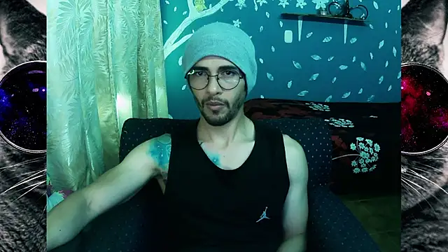 Snapshot of ponzothc chatting on September 15, 7:14 pm ponzothc online show from September 15, 7:14 pm