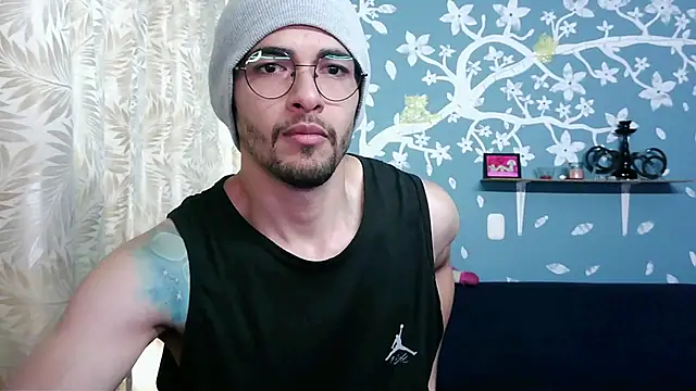 Snapshot of ponzothc chatting on September 30, 7:19 pm ponzothc online show from September 30, 7:19 pm