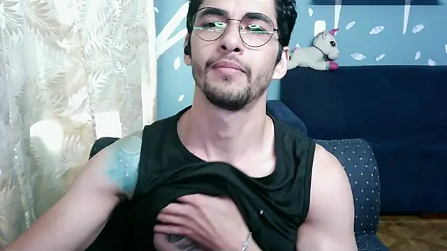 Snapshot of ponzothc chatting on November 4, 7:57 pm ponzothc online show from November 4, 7:57 pm