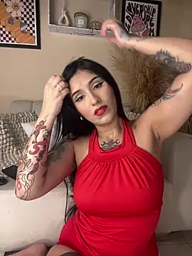 Snapshot of Sweetie_Arianna chatting on March 8, 5:00 am Sweetie Arianna online show from March 8, 5:00 am