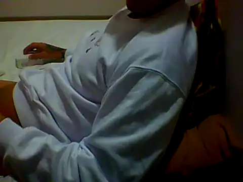 Skater29xx2 online show from January 18, 6:24 am