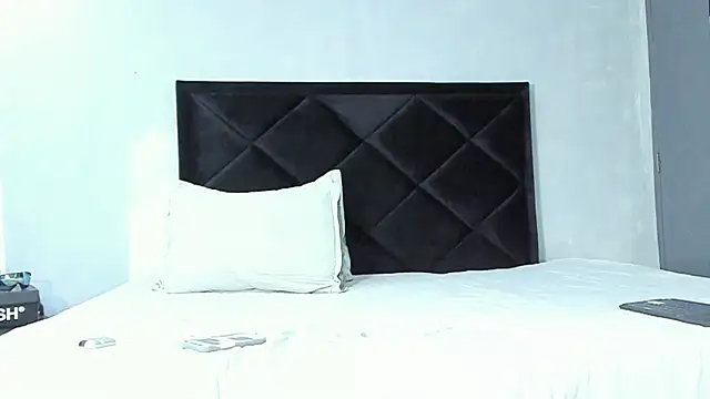 Dancelwashington online show from February 8, 8:42 pm